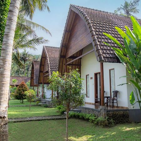 Crystal Bay Villa Sakti Экстерьер фото
